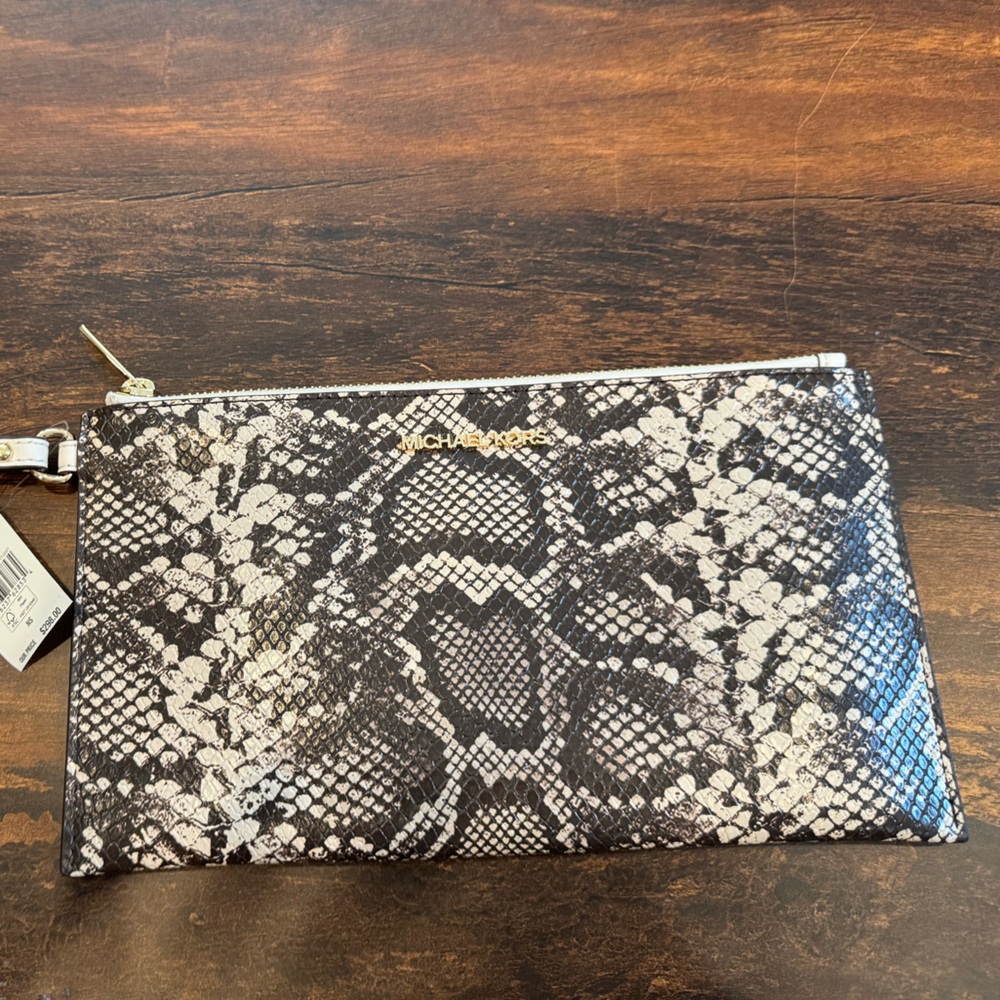 Michael Kors wristlet